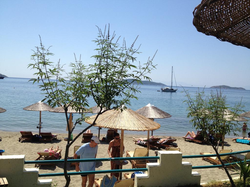 Angeliki Beach Hotel Megali Ammos  Exterior photo